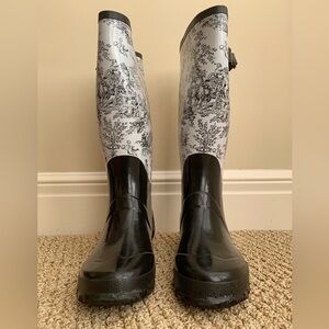 Smoky Women's Black and White Rain Boots Size 8.